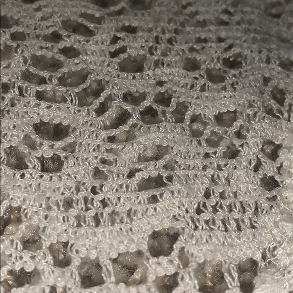 Flowy shirt🌹 - Picture 3 of 3